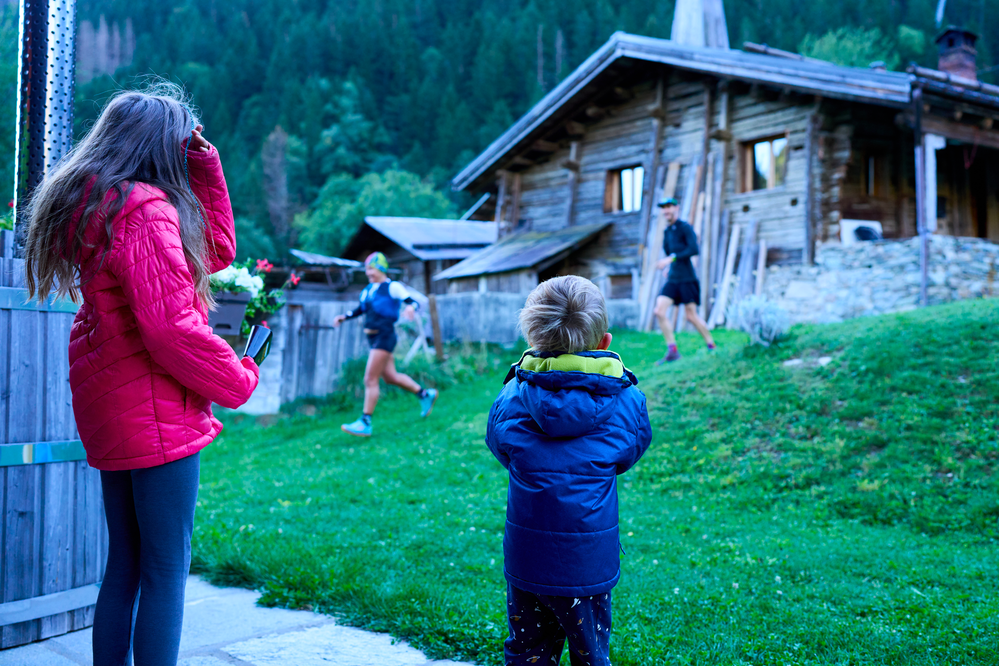 ©Damien-Rosso-for-Ultra-Spirit-22_9261_BD enfants qui applaudissement
